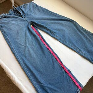 American Eagle Super High Rise Baggy Wide Leg Jeans Light Wash Women’s 2 X-Short